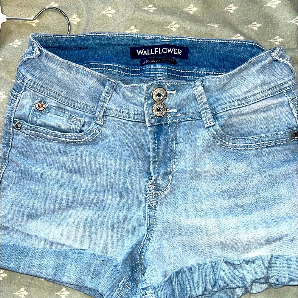 Wallflower Denim shorts